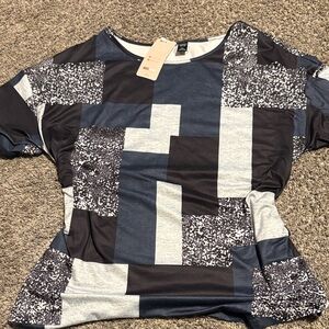 Abstract Block Print Emery Rose Tee in Black & Gray